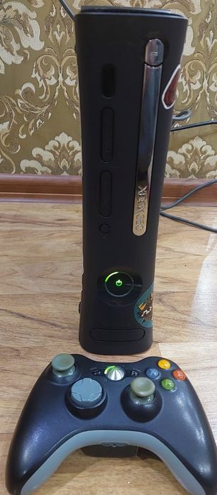 Xbox360 прошитая с играми 2джостика