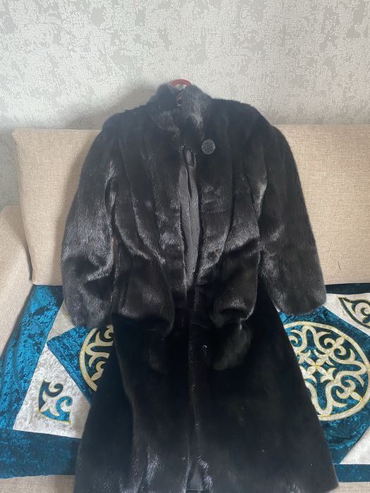 Продам норковую шубу