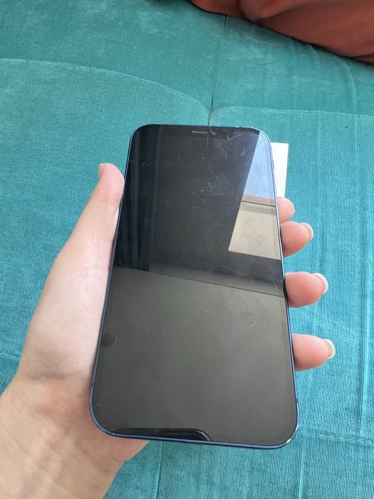 Айфон 12 ,64гб емокость 73%