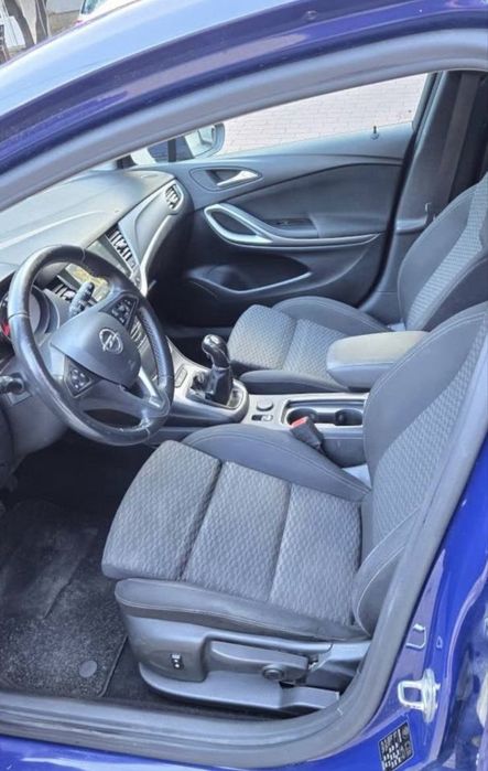 Opel astra 2018.