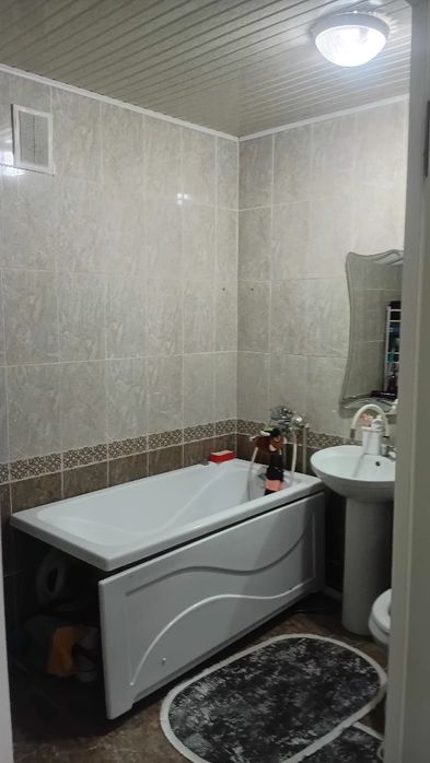 Продаётся квартира во 2мкр дом 25