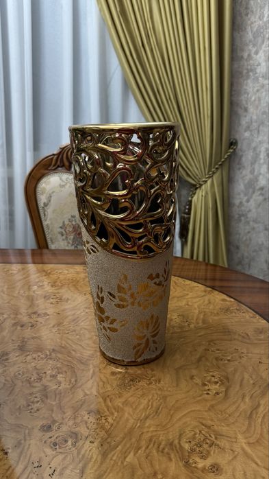 вазы декоративные интерьерные