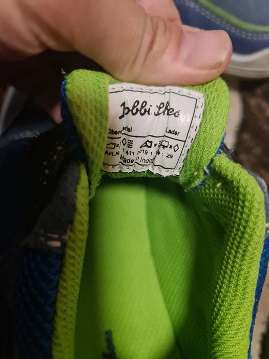 Adidasi foarte comozi din piele mărimea 29