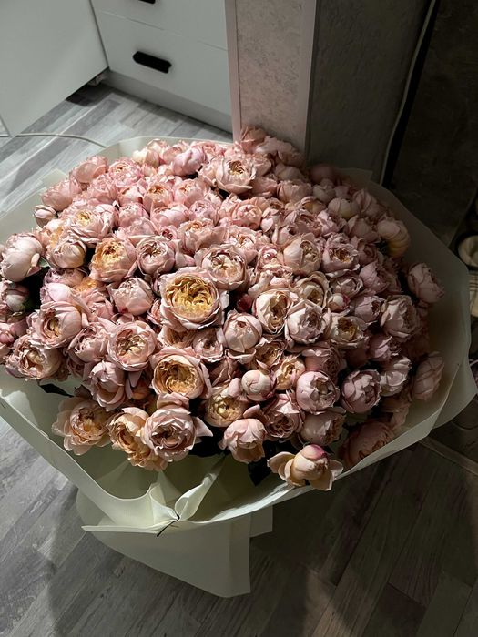 Продам свежие цветы б/у