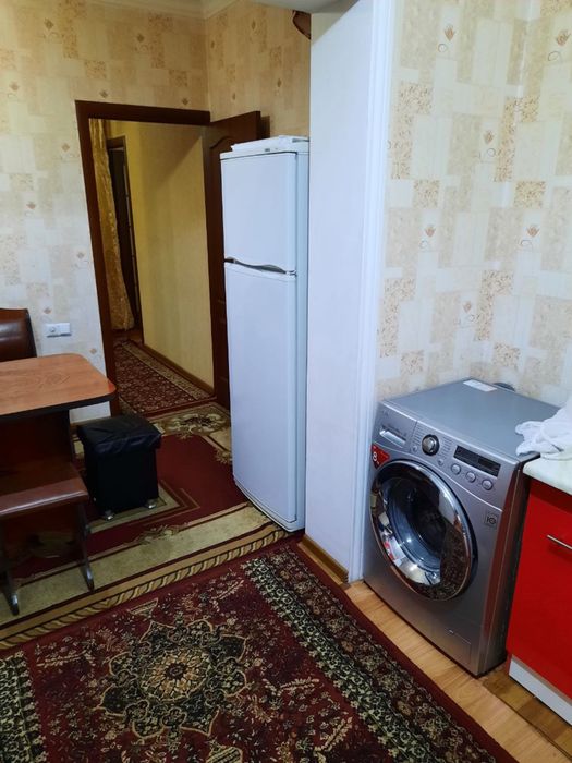 2 xona 2 etaj balkon 2*6 uy egasidan Sergeli 2 mavze sotiladi