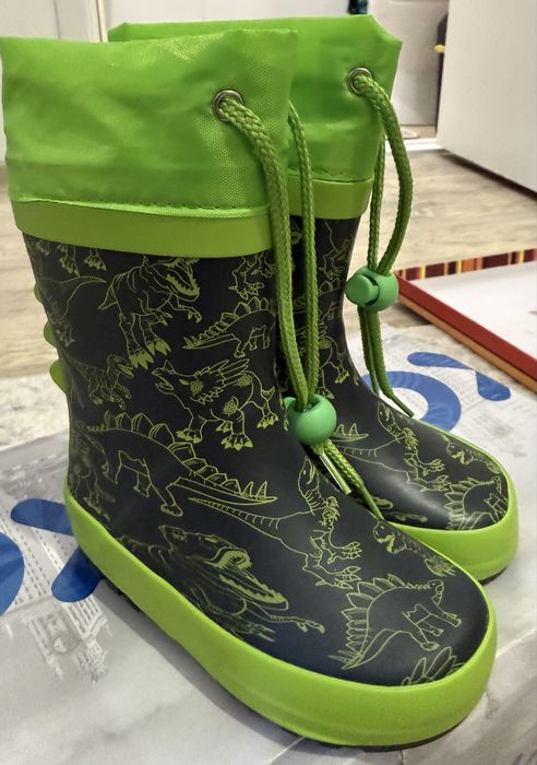 Детские резиновые сапоги