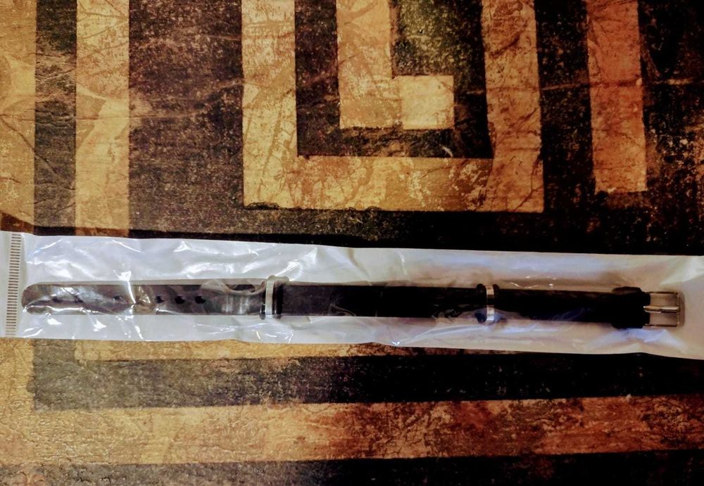 Стилна силиконова гривна - контролируема