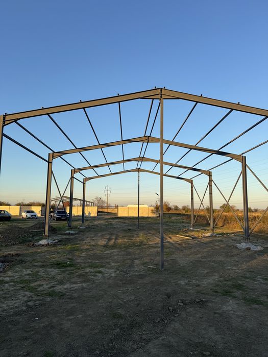 Hala metalica 10m latime x 15 m lungime x4 m strasina prindere laterala ipe 180