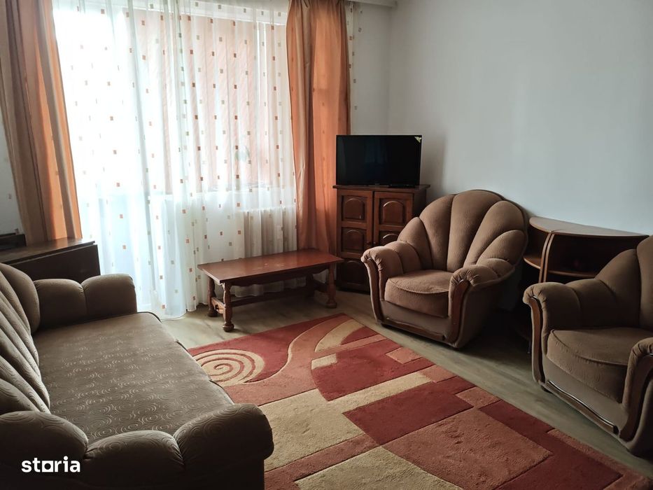 închiriez ap 2 camere Podgoria et 2
