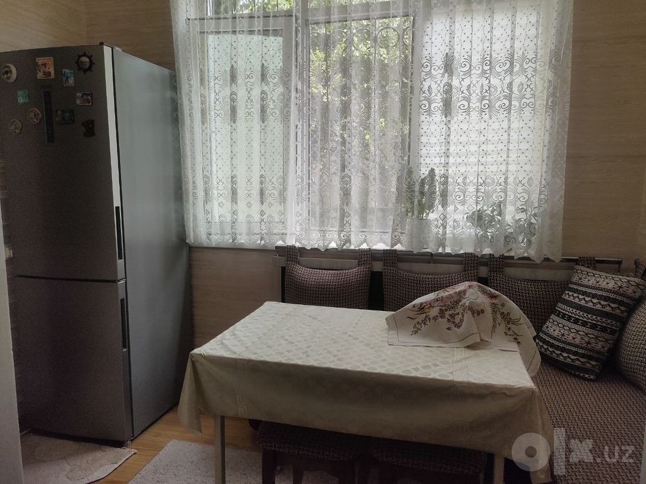 Аренда комнаты в квартире с хозяйкой, по ул Дубовая. Метро 7 минут ход
