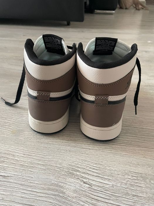 Jordan 1 Mocha noi