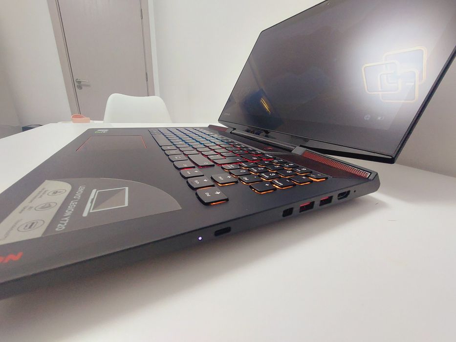 Laptop Gaming Lenovo 1060 6GB, i7, 16 GB