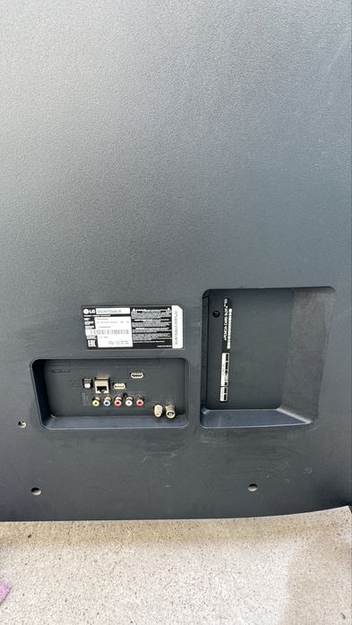 Телевизор на запчасти LG65