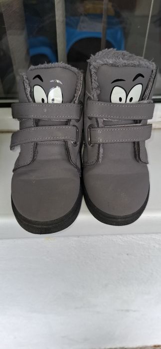 Детски боти и ботуши