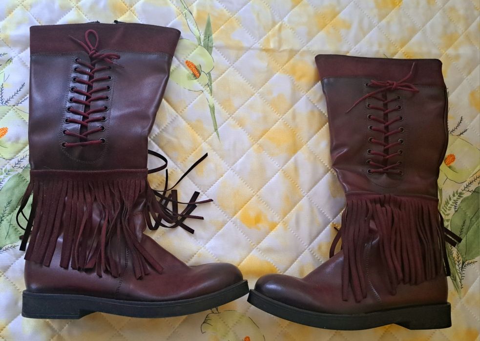 Дамски кожени ботуши