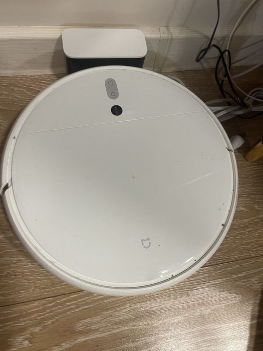 Продам робот пылесос Xiaomi