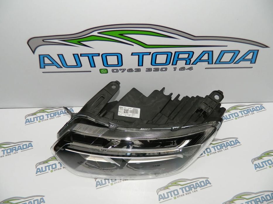 Faruri , Far stanga, Far Dreapta  Dacia Duster 2 facelift an 2021 2022 2023 2024 cod 260605549R, 260103389R