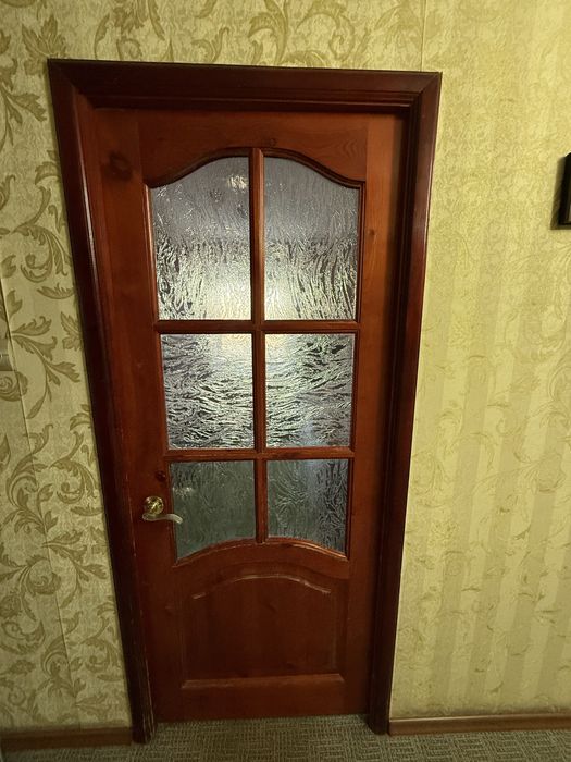 Продам двери из дерева