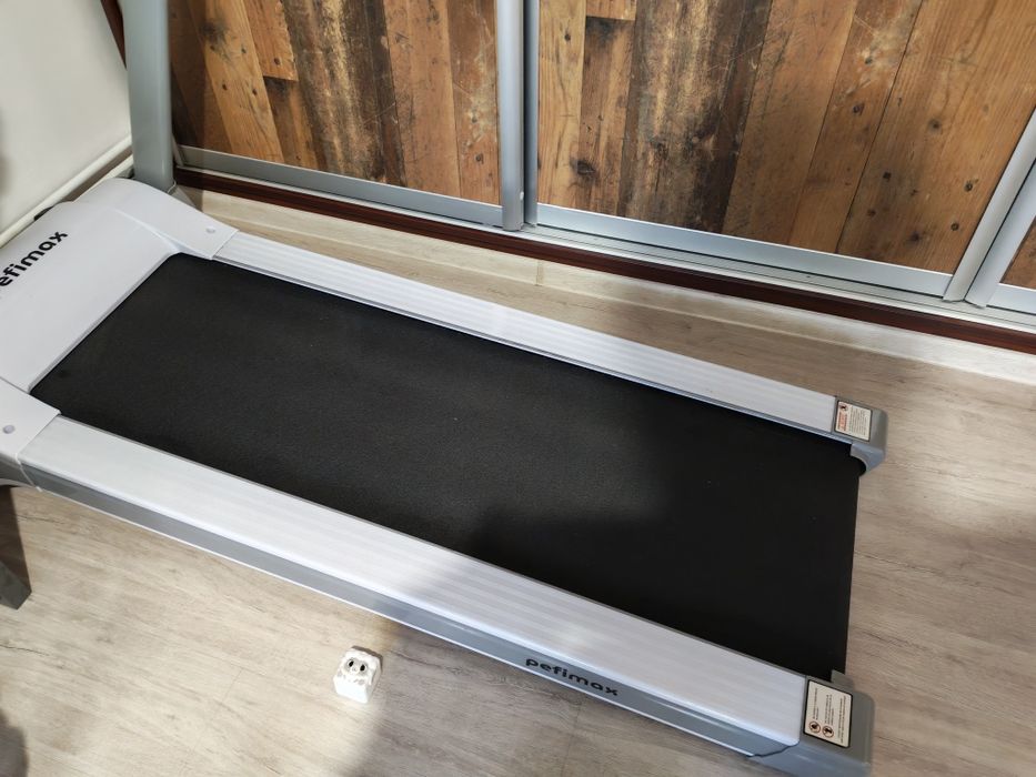 Banda de alergare pliabila Pefimax Lantal, bluetooth, viteza max 14.8 km/h, 1,75 CP, greutate maxima utilizator 110 kg