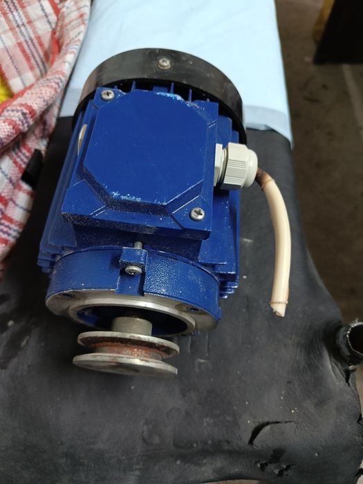 Электродвигатель