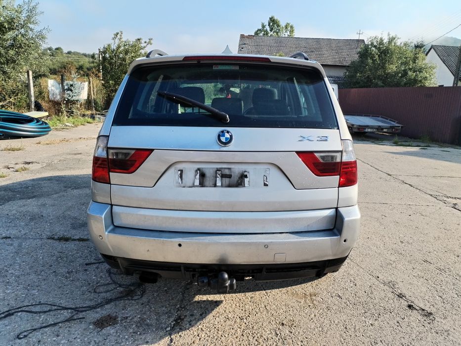 Dezmembrez BMW X3 e83 177cp facelift