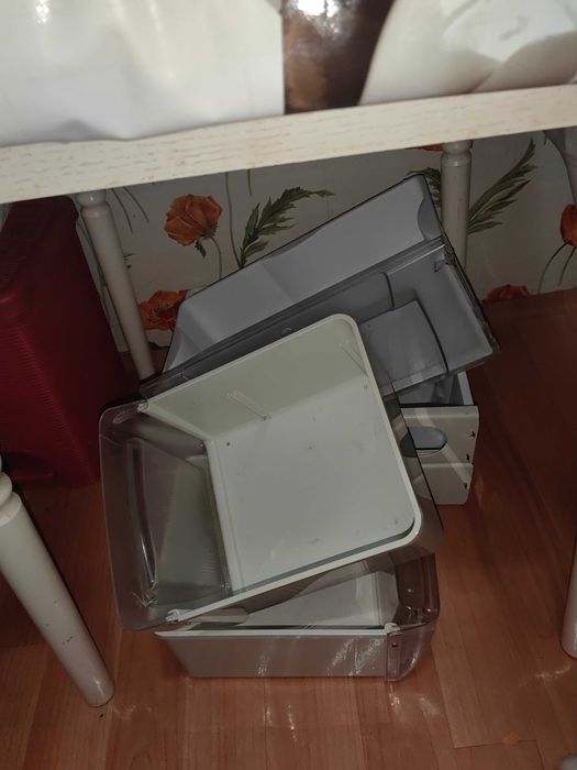СРОЧНО Холодильник Indesit
