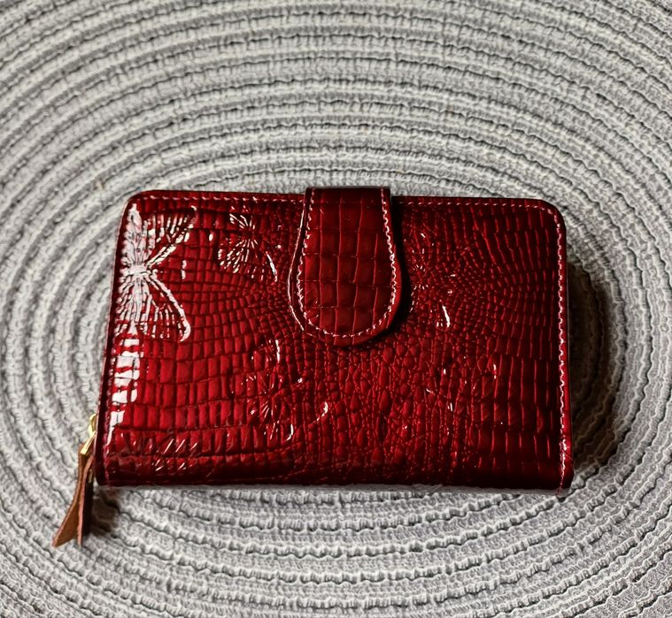 Дамско портмоне,ново