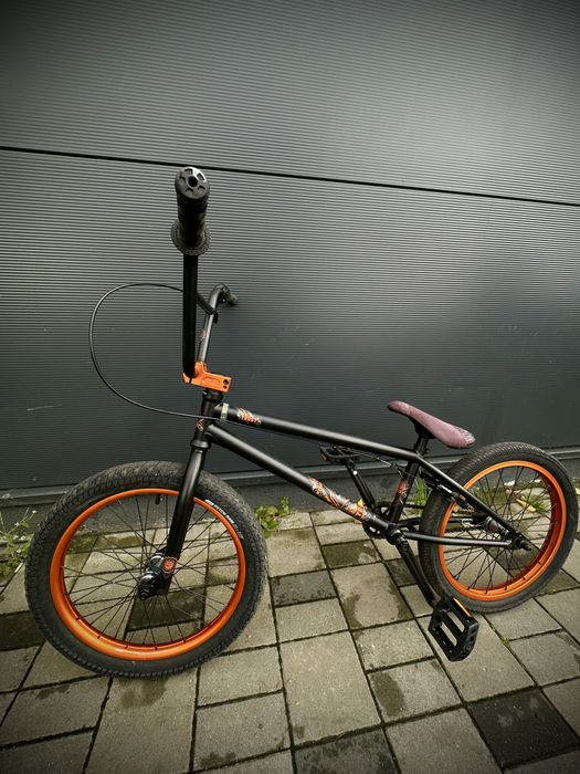 Bmx Wethepeople Trust (frana spate inclusa in pret)