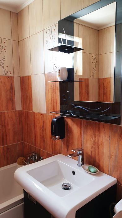 Apartament 3 camere decomandat de închiriat – Constanța, zona Sabroso