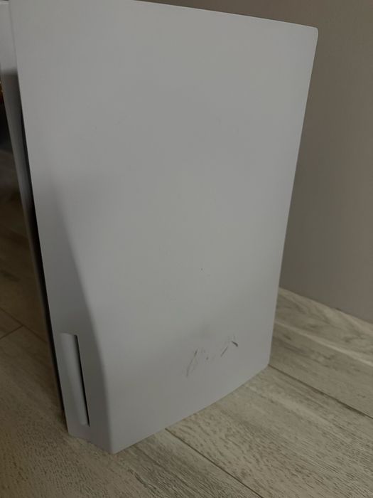 Playstation 5 Standard Edition + 2 Джойстика + EAFC25