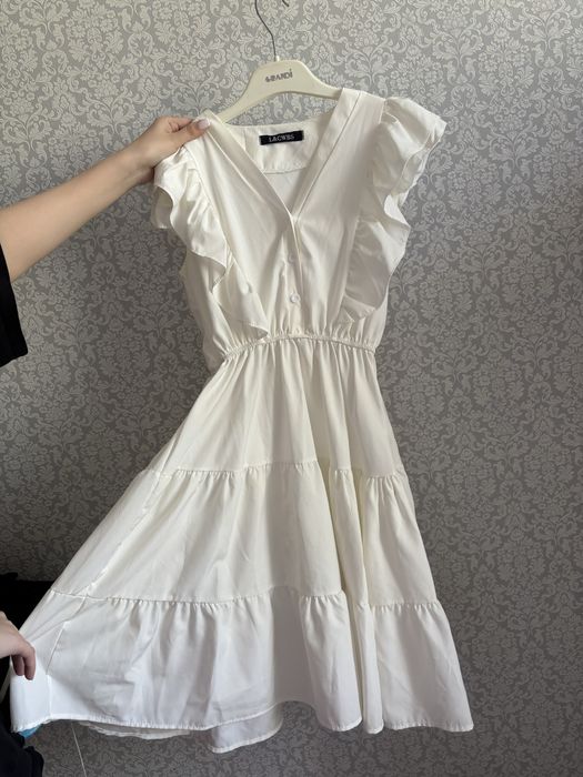 Нежно женский платье