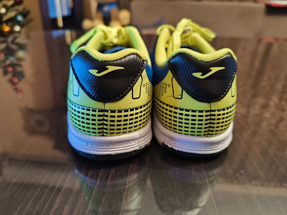 Маратонки Joma 38