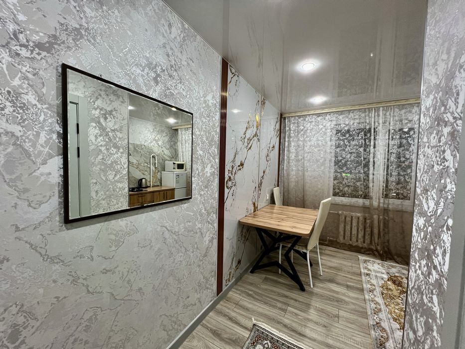 11 мкр , еврл ремонт , чисто , без запаха