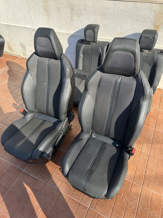 Салон Peugeot 2008/208 GT LINE