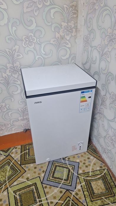 морозильник нов почти