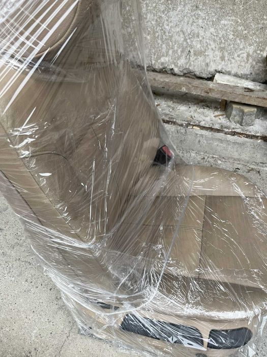 Бежови седалки e38/e39(подгрев,надуване)задни е39 (exclusive, ски сак)