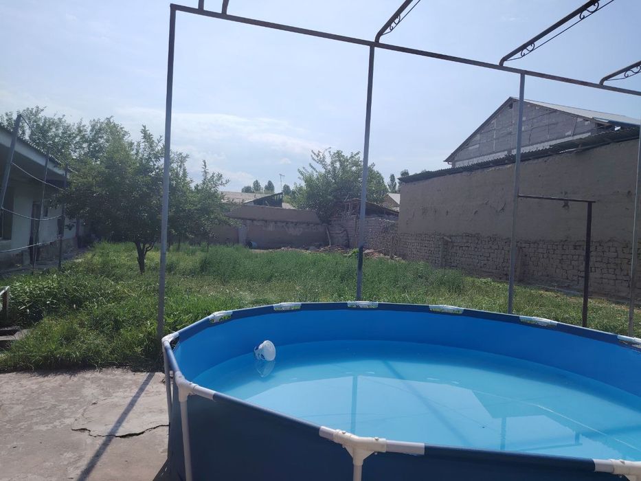 Yer  uchaskasi 4sotiq