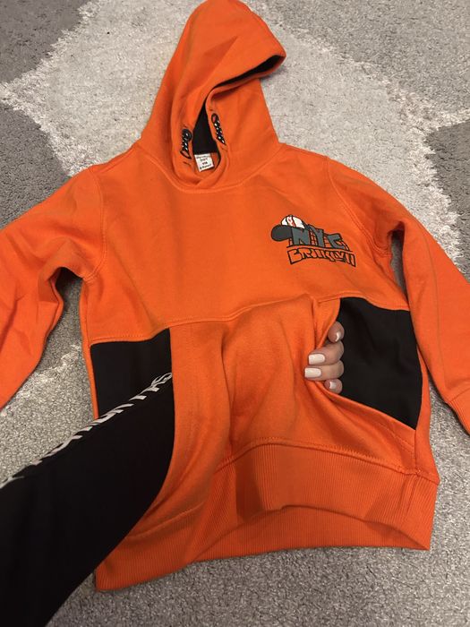 Сладурски мърч /суитчър/ за малък младеж