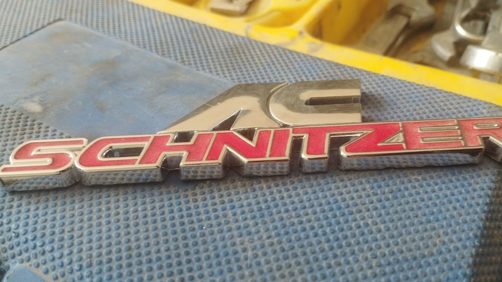 Новый значок (шильдик) Schnitzer