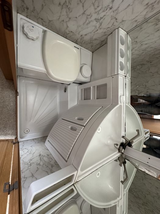 Rulota Tec Sprinter 490k,1996,5 pers,baie,cadita dus,wc fix