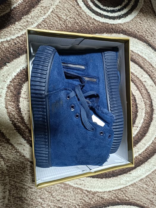 Кроссовки осенние/зимние