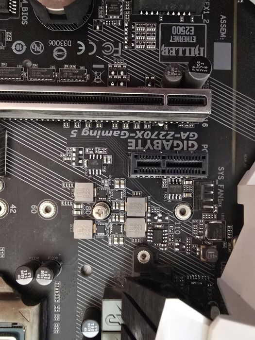 I7 7700k + Z270x-GAMING 5 + 8GB DDR4