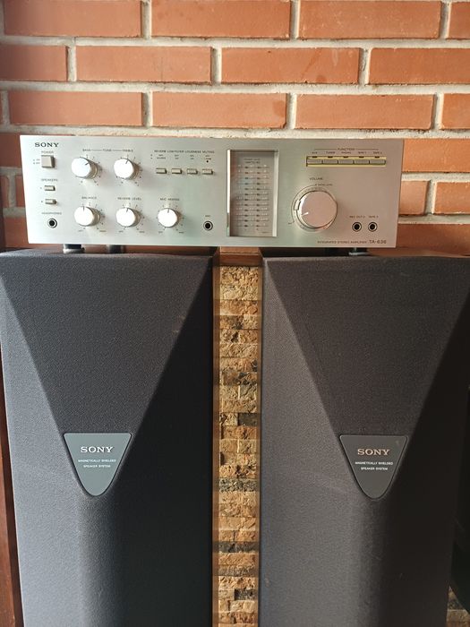 Усилватеу и тонкилони Sony.