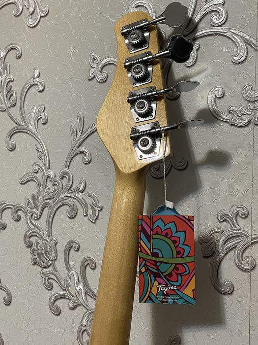 Бас гитара Tagima TW 66