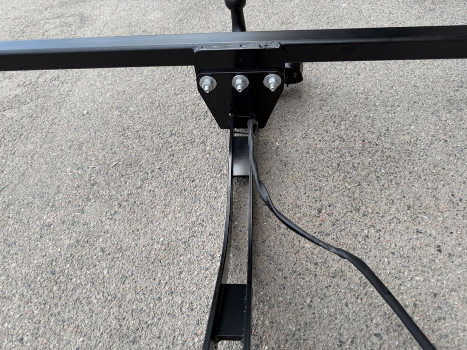 Фаркоп на ниву новый