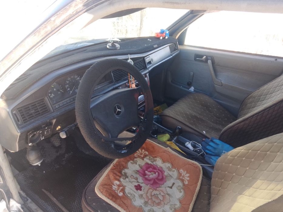 Продам мерседес 190