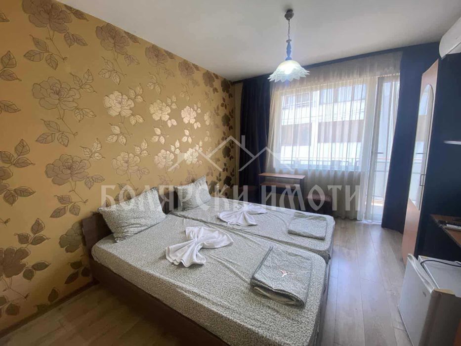 Дава се под наем Тристаен апартамент в Велико Търново, Център - 90 кв.м за 410 € - Снимка #2