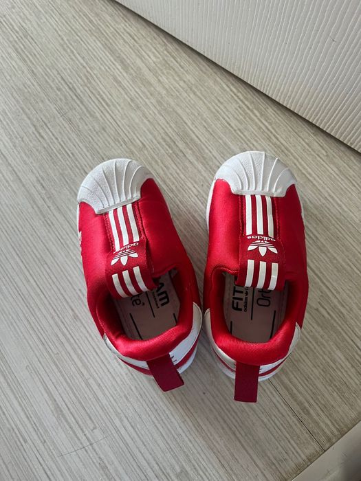 Маратонки Addidas Superstar, номер 23