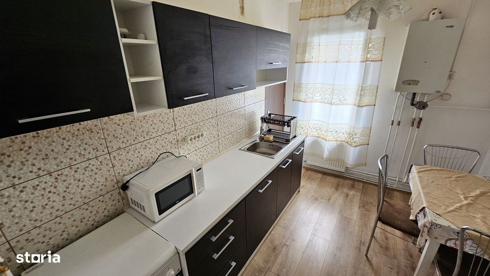 Apartament cu 2 camere Tudor, zona Pandurilor, et4/4