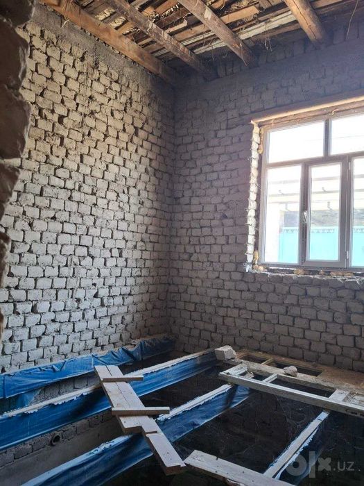 №4049.Куриб битмаган Ховли Сотилади!!